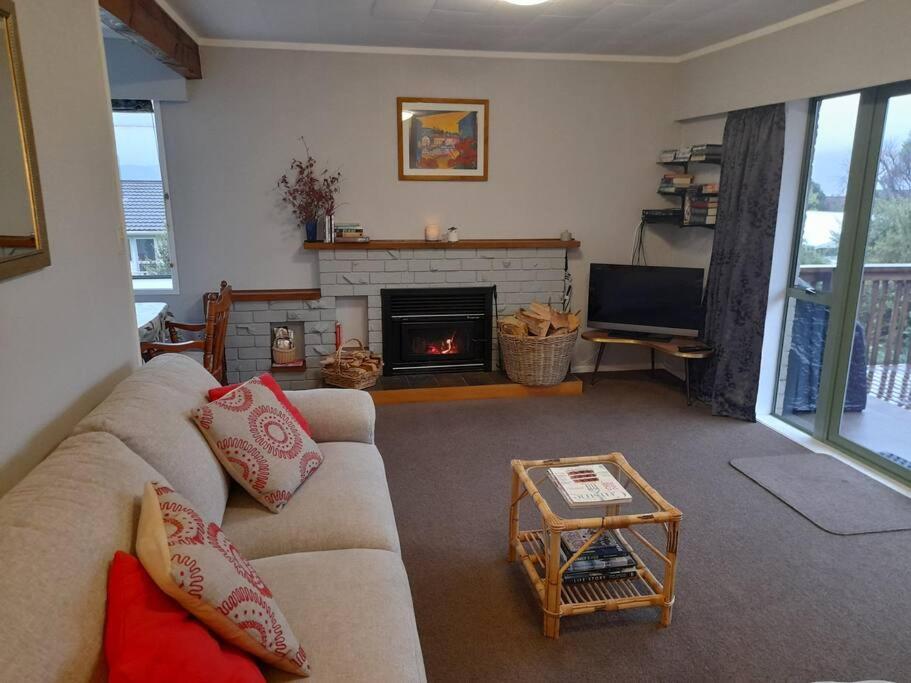 Lake Rotoiti Lakehouse Retreat روتوروا المظهر الخارجي الصورة
