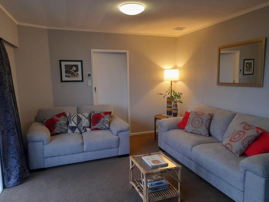 Lake Rotoiti Lakehouse Retreat روتوروا المظهر الخارجي الصورة